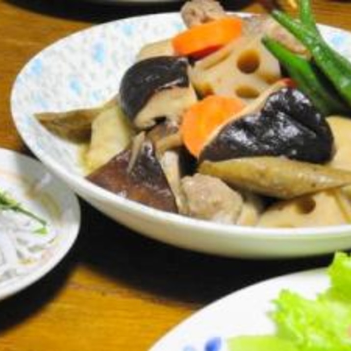 シイタケと土野菜の煮物